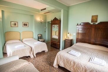 호텔 Agriturismo Villa Val D Olivi