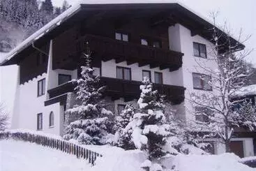 ペンション Gästehaus Hochwimmer