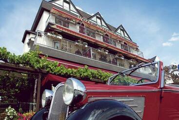 בית מלון כפרי Garni Rheinpracht