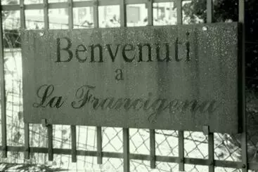 アパートホテル La Francigena