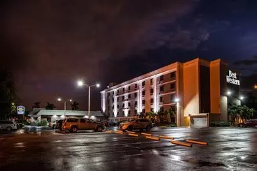 هتل Best Western Plus Hollywood/aventura
