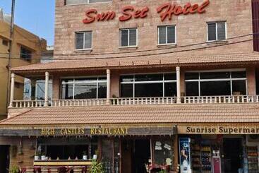 هتل Sunset