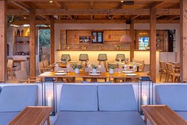 هتل Paliokaliva Apartments And Villas