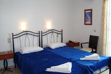 ホテル Vakhos Island