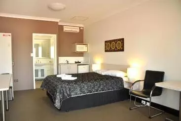 Hotel Pinjarra Resort