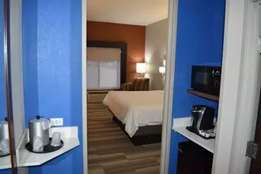 Holiday Inn Express Hotel & Suites Mcpherson, An Ihg