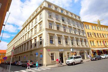 Travellers Hostel Dlouha