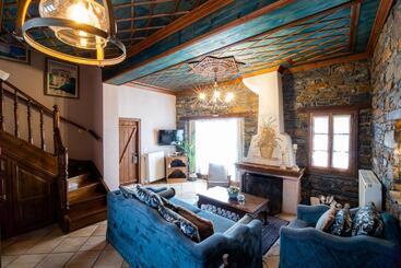 فندق Archontiko Naoumidi