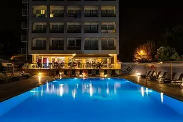 Hôtel Dolphin Resort & Conference
