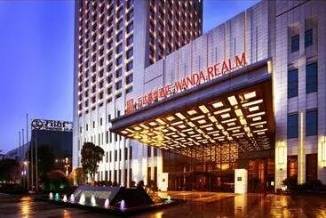 Отель Wanda Realm Taizhou