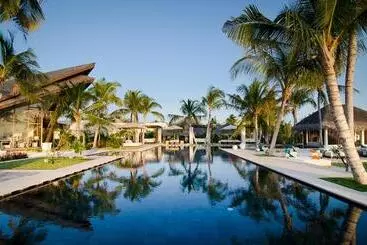 هتل Ozen Reserve Bolifushi Luxury All Inclusive