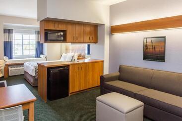 Microtel Inn & Suites By Wyndham Port Charlotte Punta Gorda