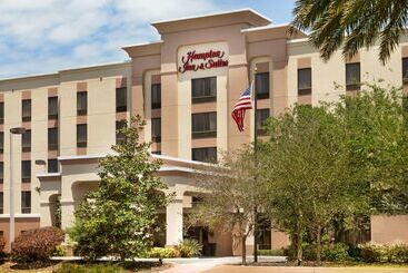酒店 Hampton Inn & Suites Largo