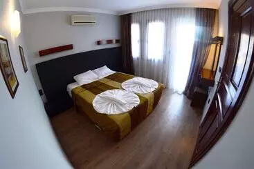 Hotelli Hisar Holiday Club