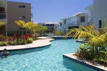 Отель Sand Dunes Resort Accommodation