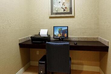 호텔 Holiday Inn Express Benicia, An Ihg