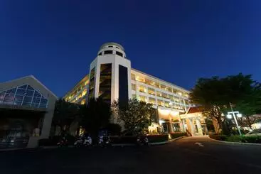 酒店 Surin Majestic