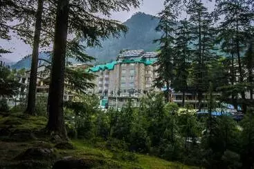 هتل Golden Tulip Manali