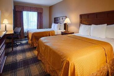 Best Western Lockhart Hotel & Suites
