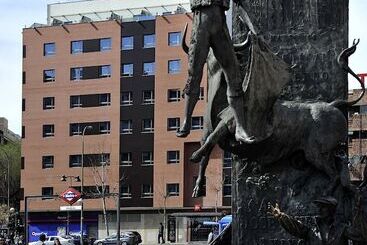 هتل Ibis Madrid Centro Las Ventas