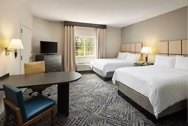 فندق Candlewood Suites Charleston Northwoods, An Ihg