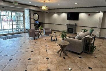 Отель Candlewood Suites La Porte, An Ihg