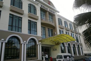 Hotel Regal Court Kuching