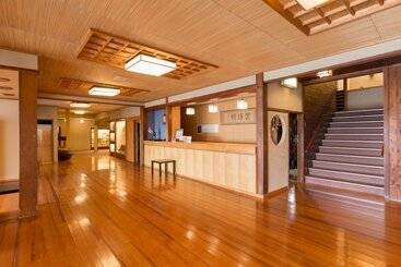 בית מלון כפרי Shunyoukan