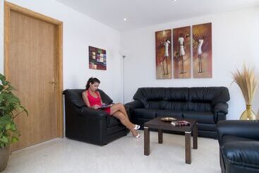 ホテル Cardor Apartments