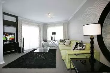 Urban Hip Hotels   Splice Riviera