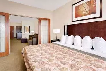 Hotel Ramada By Wyndham Lac La Biche