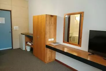 فندق Yanchep Inn