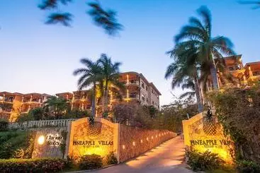 בית מלון כפרי Clarion Suites Roatan At Pineapple Villas