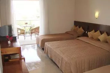 בית מלון כפרי Thea