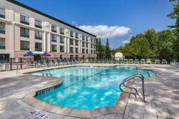 Otel Comfort Inn & Suites Lake George