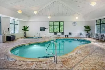 فندق Comfort Inn & Suites Lake George