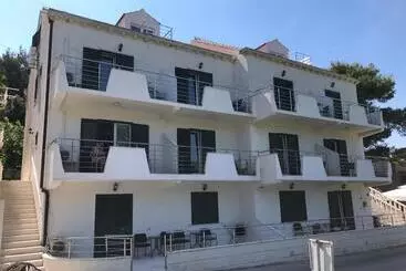 Huoneistohotelli Villa Royal