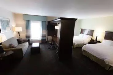 בית מלון כפרי Hampton Inn & Suites Middlebury