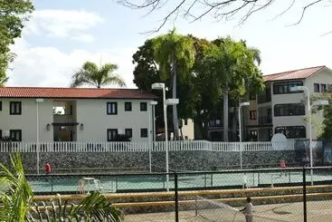 هتل Lifestyle Royal Suites