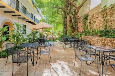 Hotel Maison Del Embajador