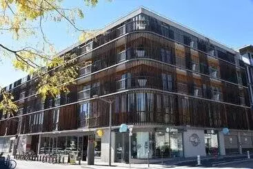 Hotel Adonis Lyon Dock Ouest