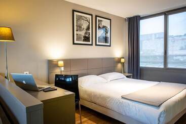 ホテル Adonis Lyon Dock Ouest