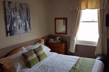 Отель Kimberley Seafront