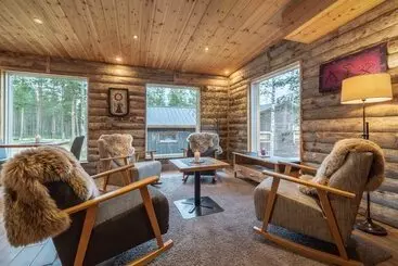 Wilderness Hotel Nellim & Igloos