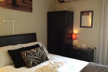 호텔 Sarnia Guest House - Adult Only -