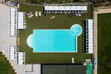 هتل Capo Campolato