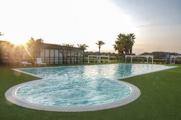 Hotel Capo Campolato