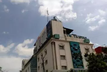 בית מלון כפרי Taj Tristar