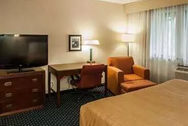 فندق Quality Inn & Suites