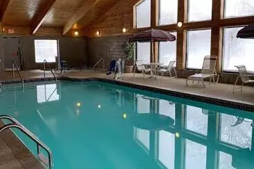 فندق Americinn By Wyndham Hampton